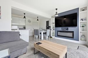 Photo 19- click for photo gallery